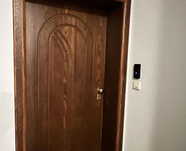 Lubata 5 - 2 Bedrooms Апартамент